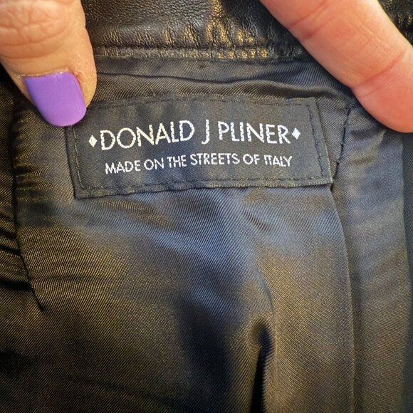 Women’s 4 Donald J Pliner Black Real Leather High Rise Ankle Zip Pants - Picture 7 of 11